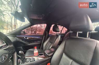 Седан Infiniti Q50 2017 в 