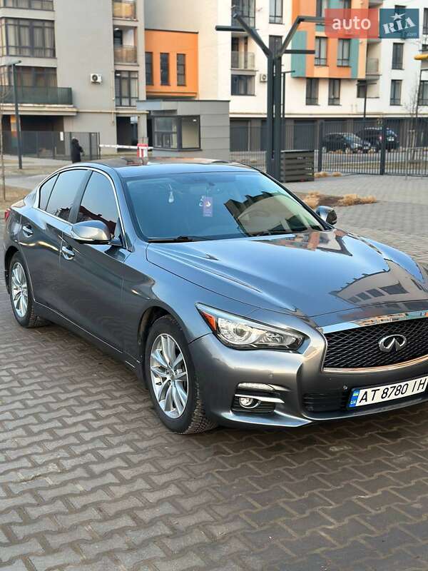 Седан Infiniti Q50 2016 в Ивано-Франковске