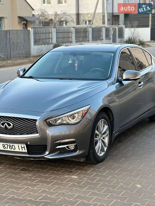Седан Infiniti Q50 2016 в Ивано-Франковске