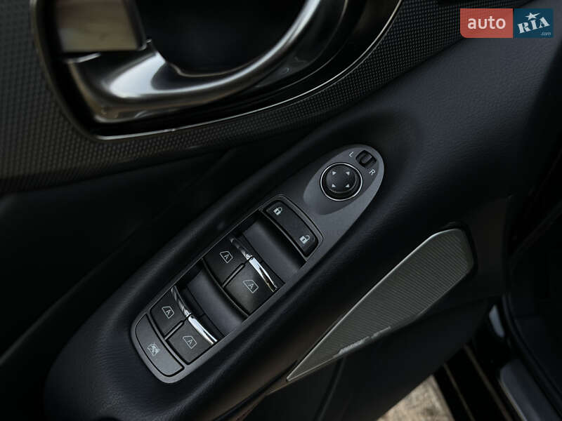 Седан Infiniti Q50 2018 в Днепре