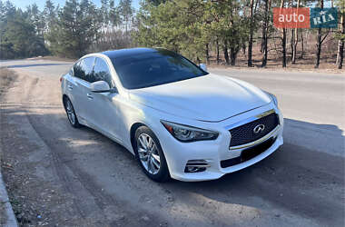 Седан Infiniti Q50 2014 в Василькові