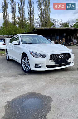 Седан Infiniti Q50 2015 в Києві