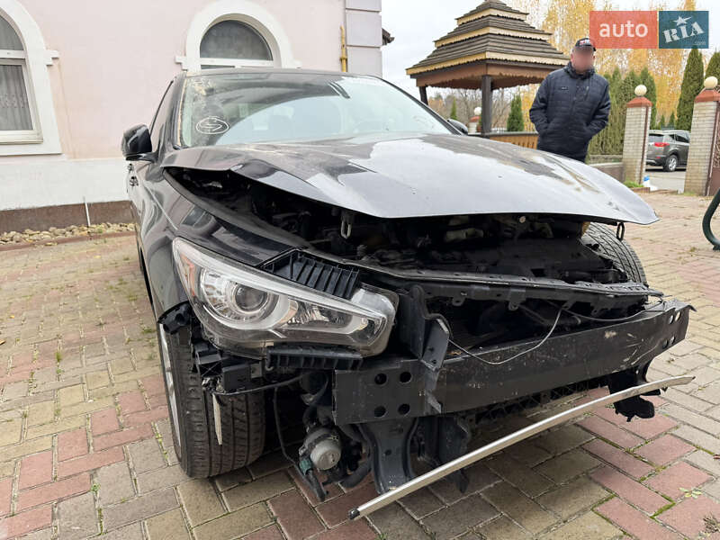 Седан Infiniti Q50 2016 в Києві