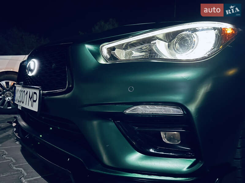 Седан Infiniti Q50 2017 в Кицмани