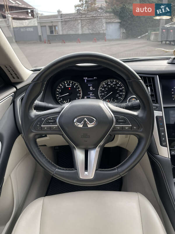 Седан Infiniti Q50 2020 в Одессе