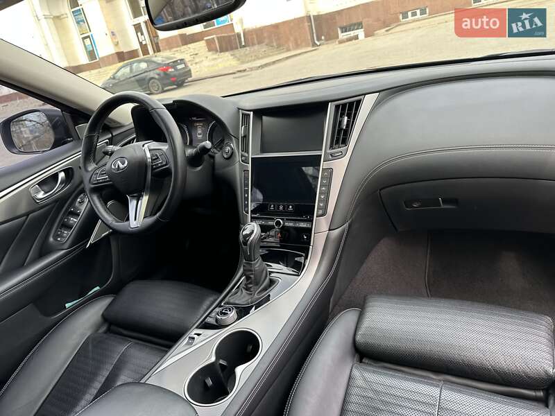 Седан Infiniti Q50 2018 в Кропивницькому