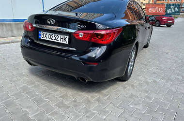 Седан Infiniti Q50 2013 в 