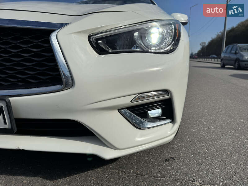 Седан Infiniti Q50 2019 в Киеве
