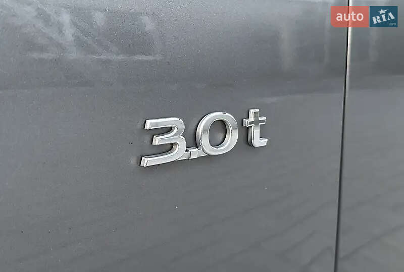 Седан Infiniti Q50 2018 в Дніпрі