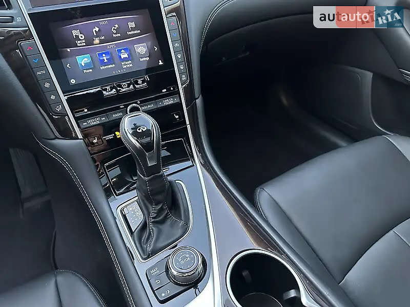 Седан Infiniti Q50 2018 в Дніпрі