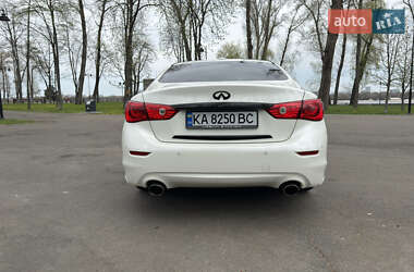 Седан Infiniti Q50 2016 в 