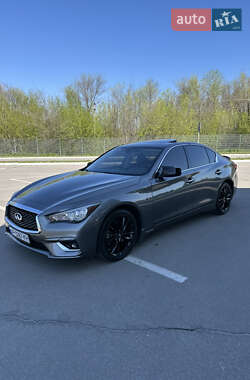 Седан Infiniti Q50 2017 в 