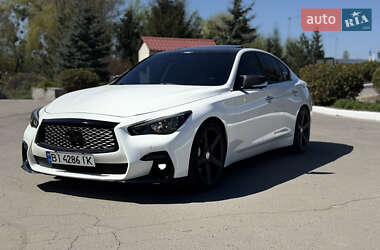 Седан Infiniti Q50 2020 в 