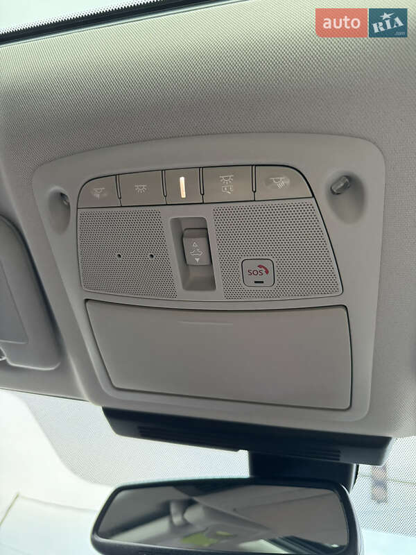 Седан Infiniti Q50 2016 в Хмельницькому