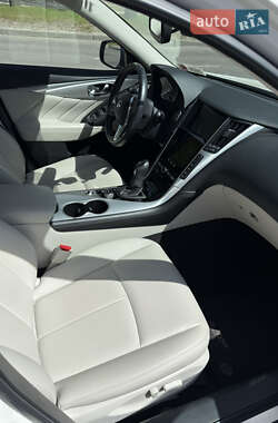 Седан Infiniti Q50 2021 в 