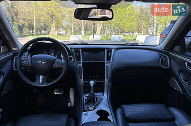 Седан Infiniti Q50 2016 в 