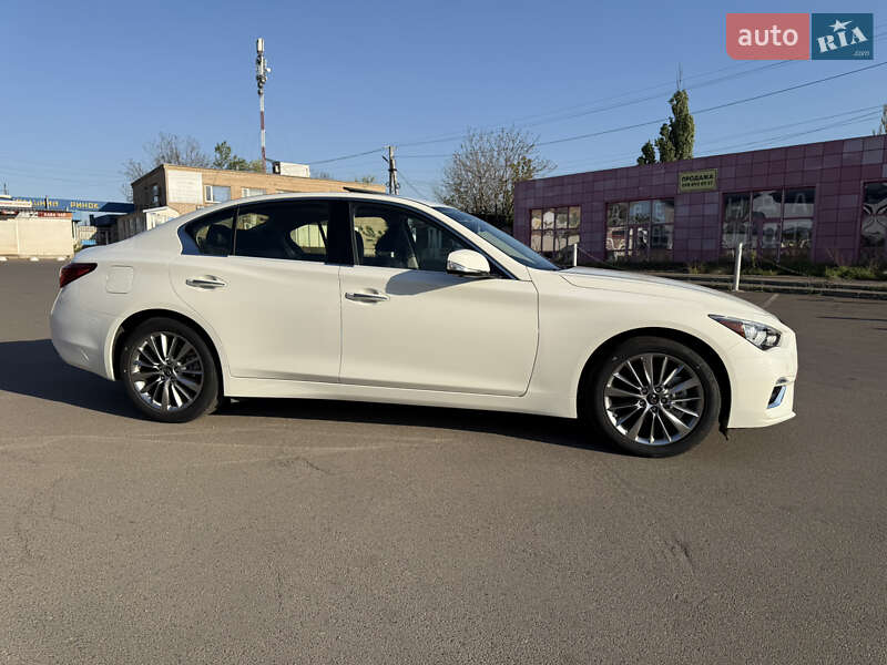 Седан Infiniti Q50 2024 в Кривом Роге