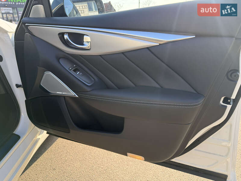 Седан Infiniti Q50 2024 в Кривом Роге