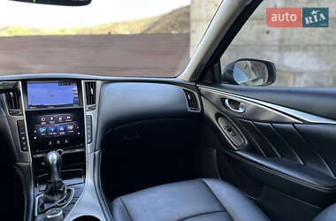 Седан Infiniti Q50 2017 в 