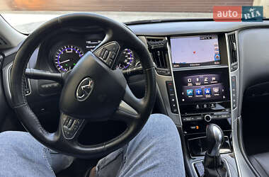 Седан Infiniti Q50 2017 в 