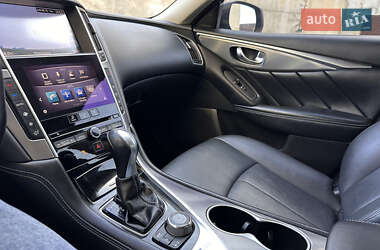 Седан Infiniti Q50 2017 в 