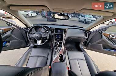 Седан Infiniti Q50 2018 в 