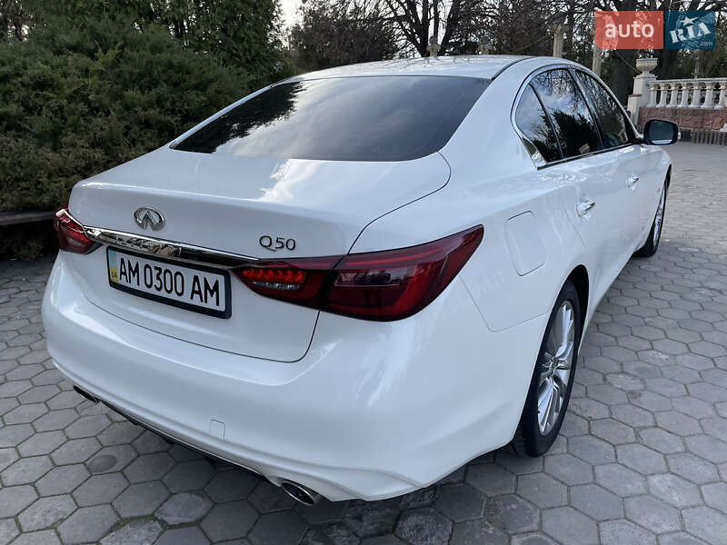 Седан Infiniti Q50 2018 в Виннице