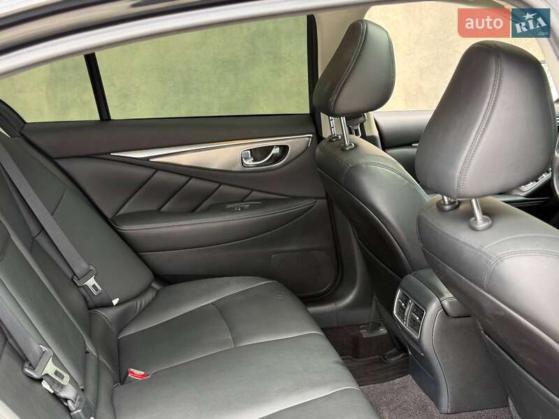Седан Infiniti Q50 2017 в Тернополі