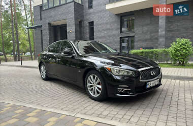 Седан Infiniti Q50 2016 в 