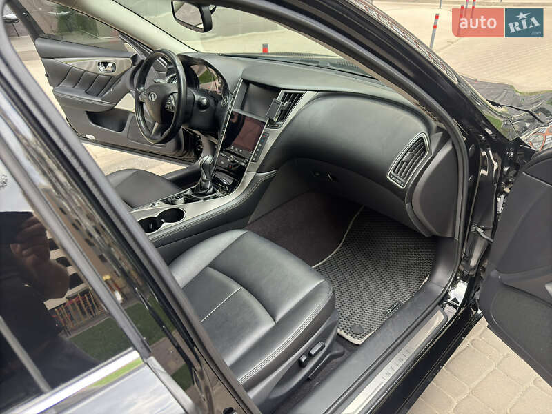 Седан Infiniti Q50 2016 в Броварах
