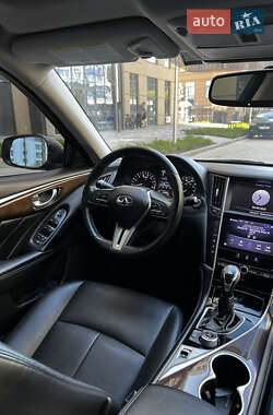 Седан Infiniti Q50 2018 в Ірпені