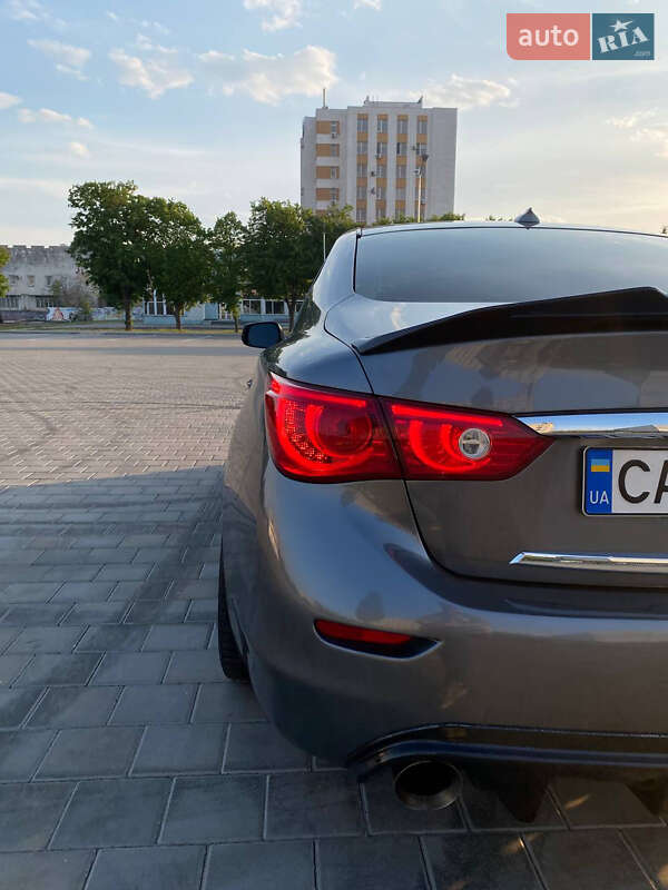 Седан Infiniti Q50 2015 в Черкасах