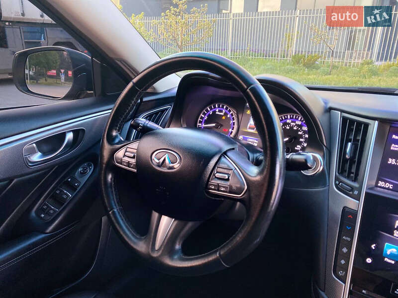 Седан Infiniti Q50 2015 в Черкасах
