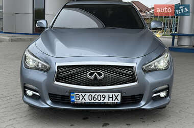 Седан Infiniti Q50 2014 в 