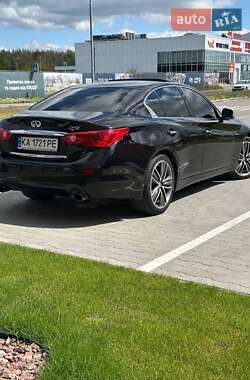 Седан Infiniti Q50 2014 в 