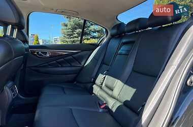 Седан Infiniti Q50 2017 в 