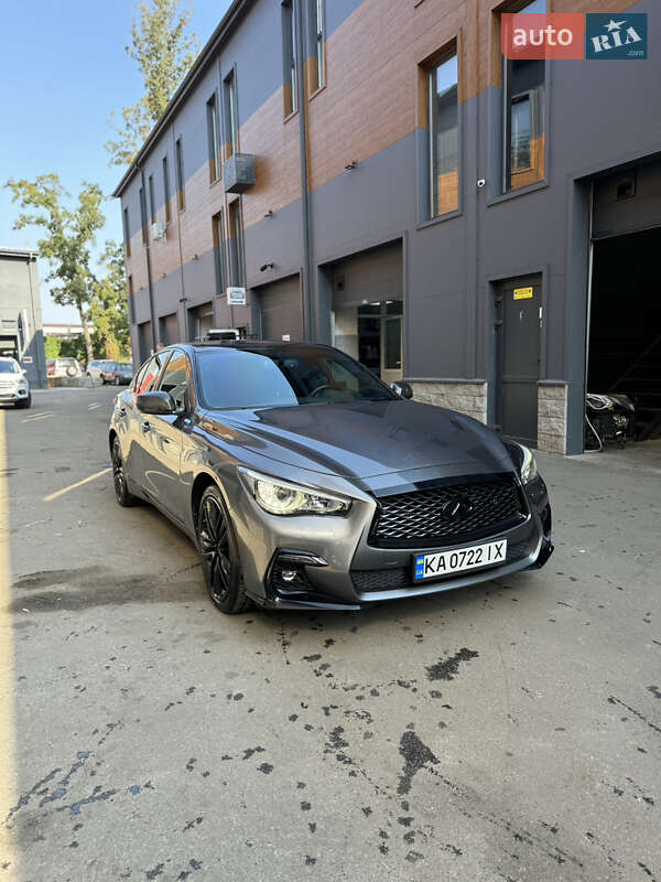 Седан Infiniti Q50 2016 в Киеве