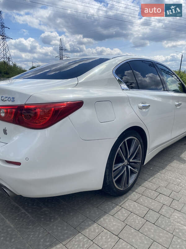 Седан Infiniti Q50 2013 в Тернополі
