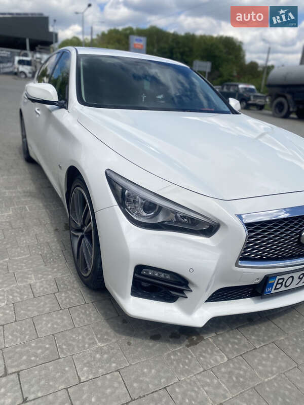 Седан Infiniti Q50 2013 в Тернополі