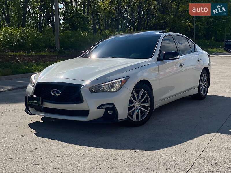 Infiniti Q50 2016