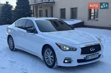 Седан Infiniti Q50 2013 в Кременчуге