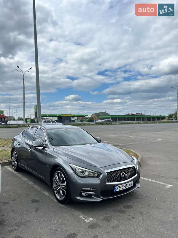 Infiniti Q50 2014