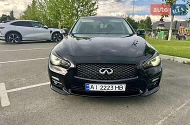 Седан Infiniti Q50 2016 в 