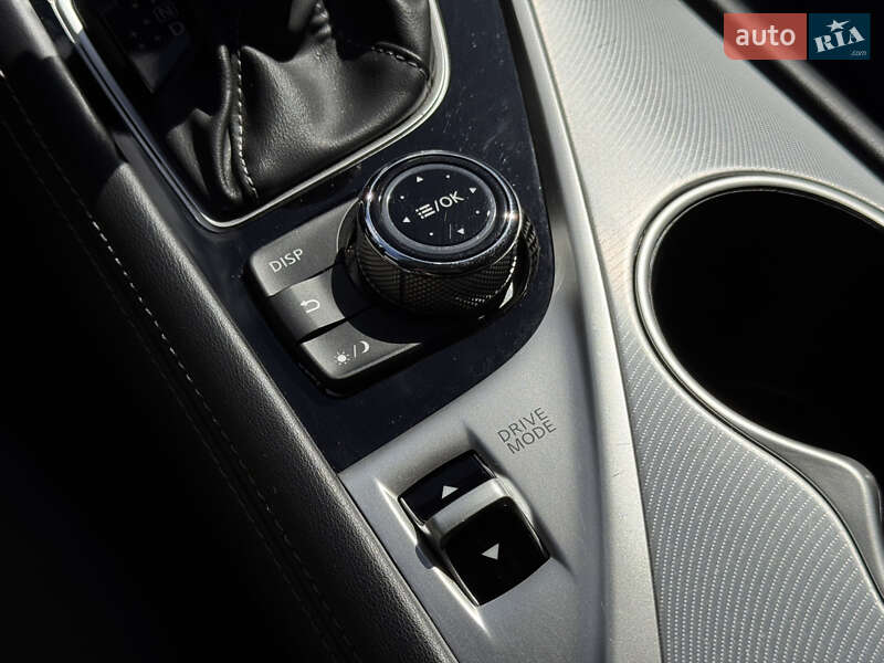 Седан Infiniti Q50 2019 в Виннице