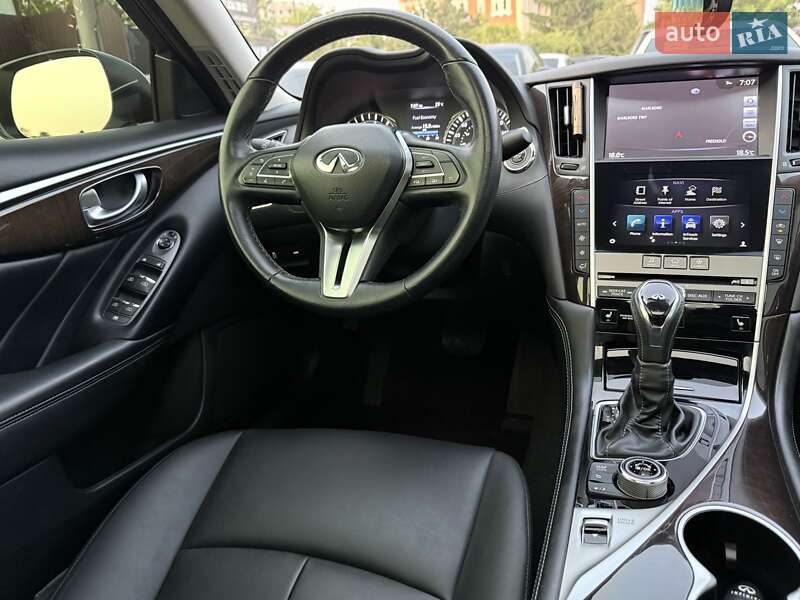Седан Infiniti Q50 2017 в Харкові