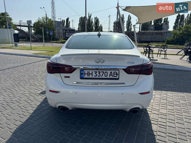 Седан Infiniti Q50 2015 в Одесі