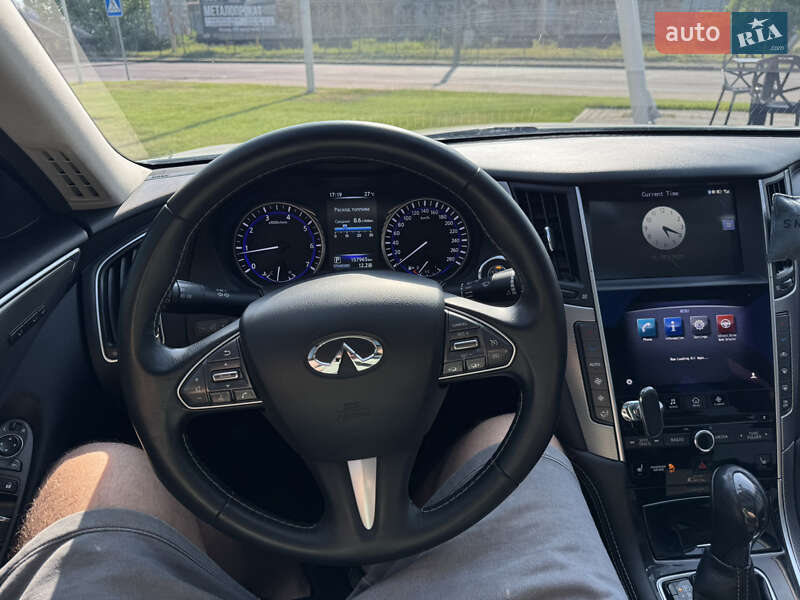 Седан Infiniti Q50 2015 в Одесі