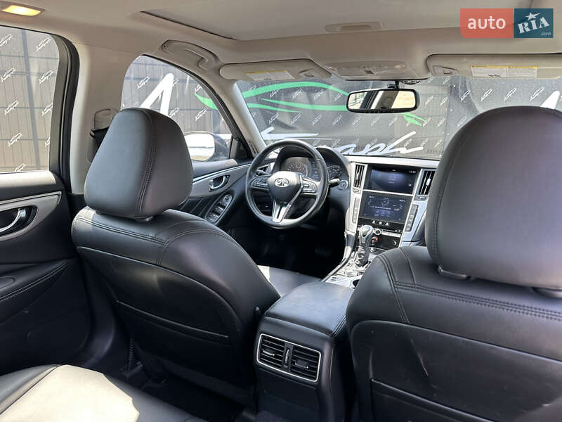 Седан Infiniti Q50 2021 в Киеве