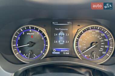 Седан Infiniti Q50 2016 в Киеве
