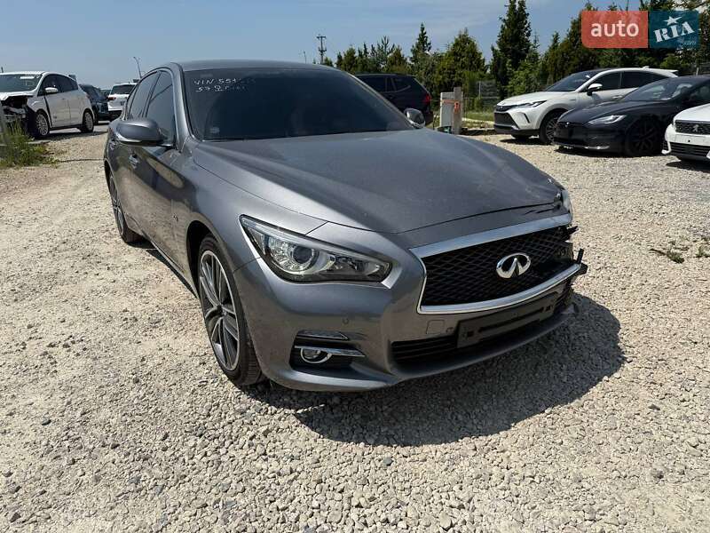 Infiniti Q50 2016
